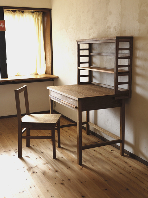 はるくんの机画像