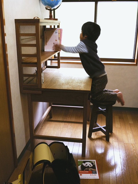 はるくんの机画像