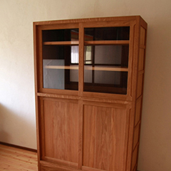 ともこさんの食器棚