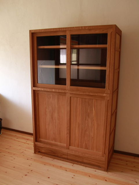 ともこさんの食器棚画像